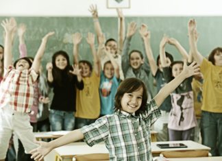 V srpnu 1805 byla „znovu“ zavedena povinná školní docházka