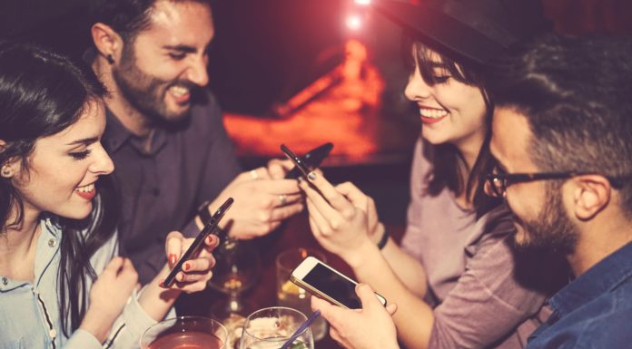 Sociální sítě vedou ke zvýšené konzumaci alkoholu